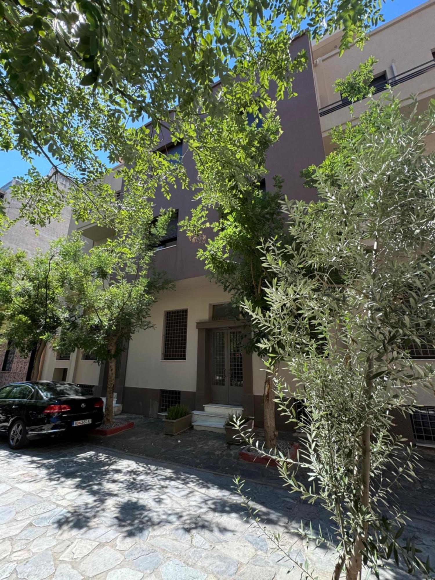 Spacious Apartment Near Monastiraki By Kozy Koala Athens Luaran gambar